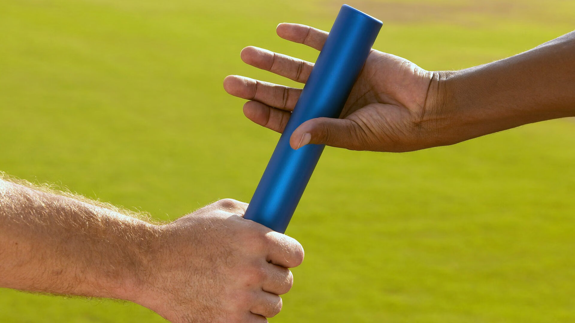 《线上线下联动:打造全民电竞狂欢节》,大型线下电竞娱乐活动有哪些